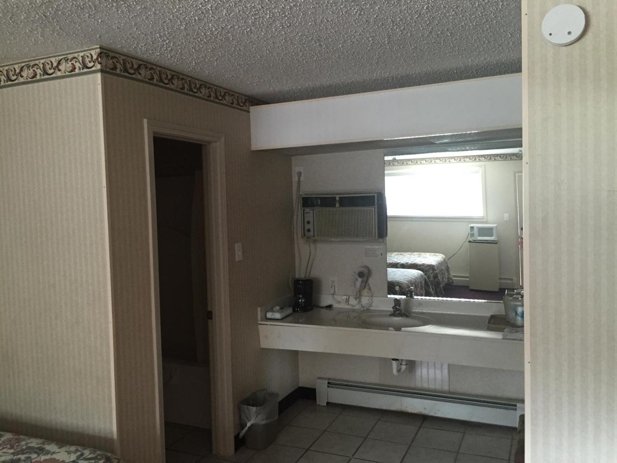 Highland Hills Motel & Cabins Boone Room photo
