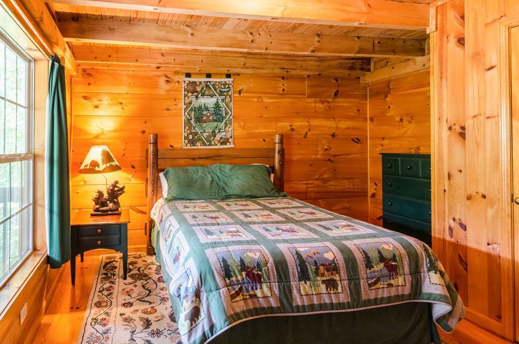 Highland Hills Motel & Cabins Boone Room photo